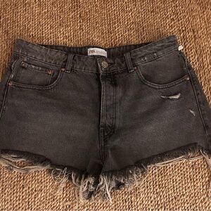 Zara Women's Charcoal Jean Shorts